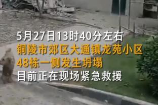 基德：在上一场与詹姆斯相撞后欧文臀部有挫伤 今天仍参加了训练